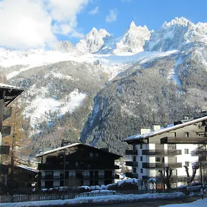 Le Pied Du Brevent - Walk To Lift, Getaway France