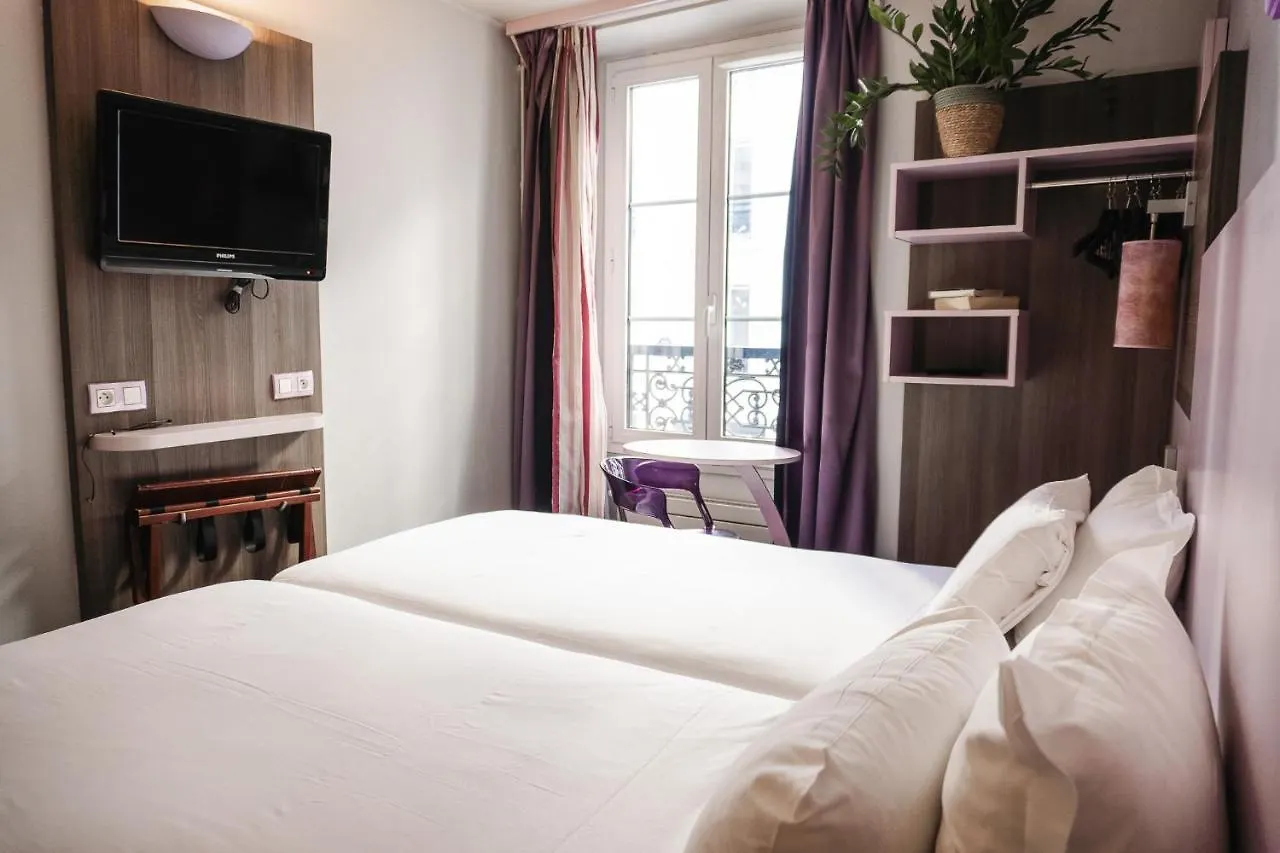 ***  Comfort Hotel Nation Père Lachaise Paris France