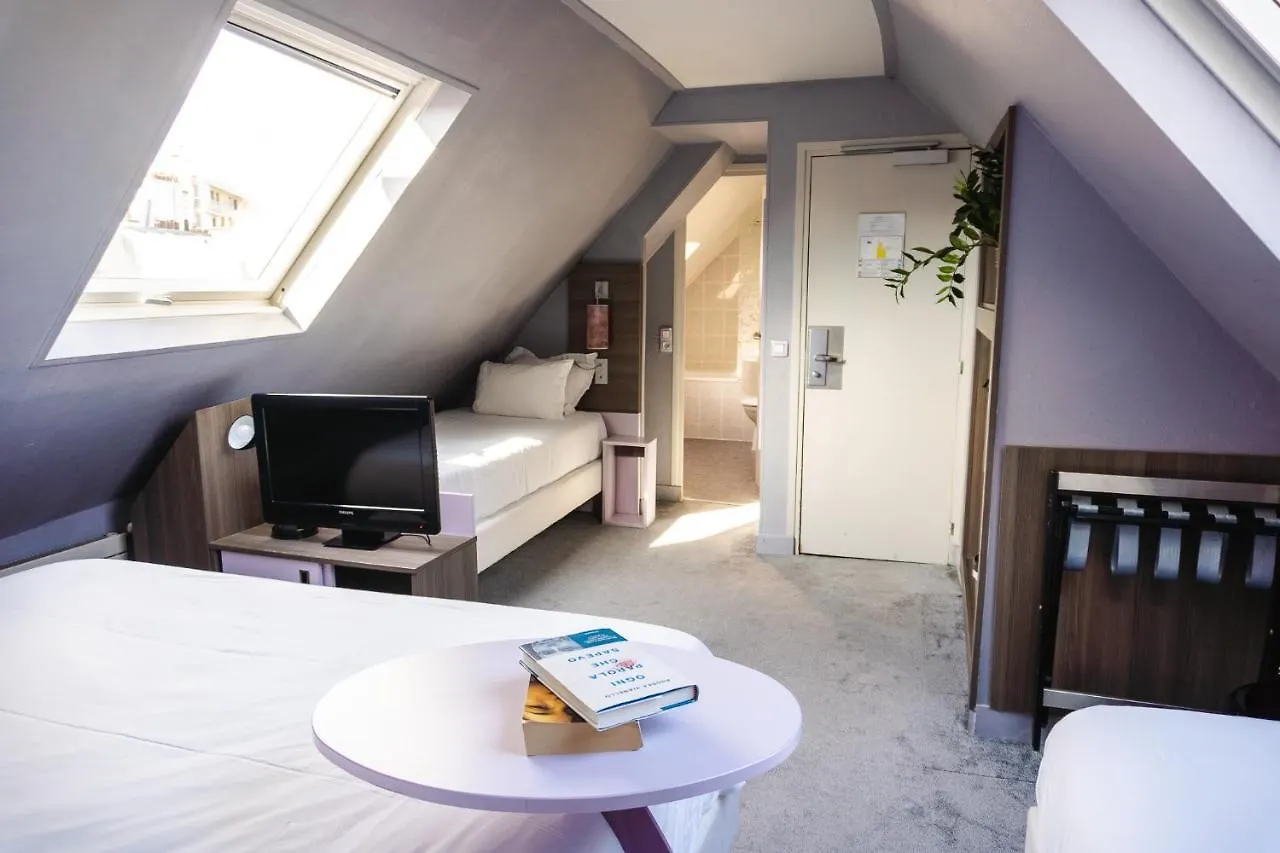Comfort Hotel Nation Père Lachaise Paris